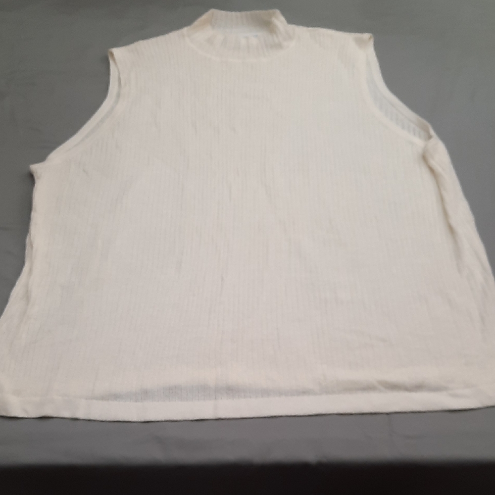 C.S.T. Studio Cream Sleeveless Top - Size 4X
